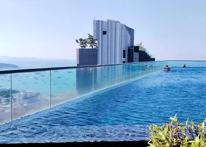 Pattaya Central Beach Apartment